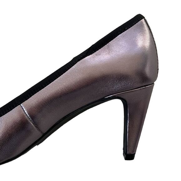 Like New LOGO Lori Goldstein Leather Heels - Picture 4 of 7